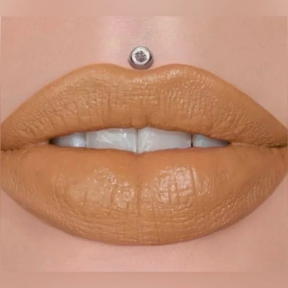 Jeffree Star Velvet Trap Lipstick - Unphazed - Picture 3 of 6